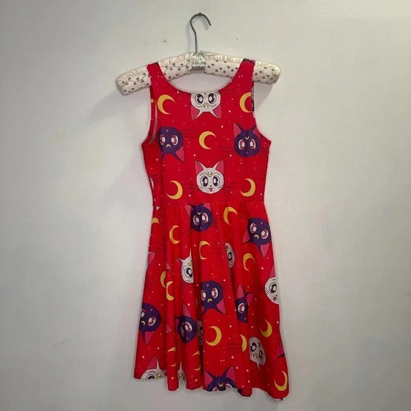 Hot Topic Sailor Moon Asymmetrical Skater Dress Luna and Artemis Pink Size Small - Picture 2 of 3